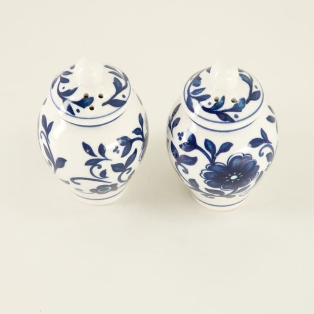Blue and White Floral Salt and Pepper Set New - Picture 6 of 10